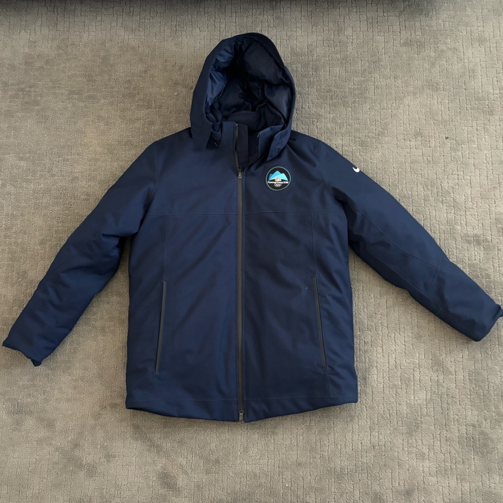 Heavyweight Nike Men’s 2018 Olympic Jacket Size L